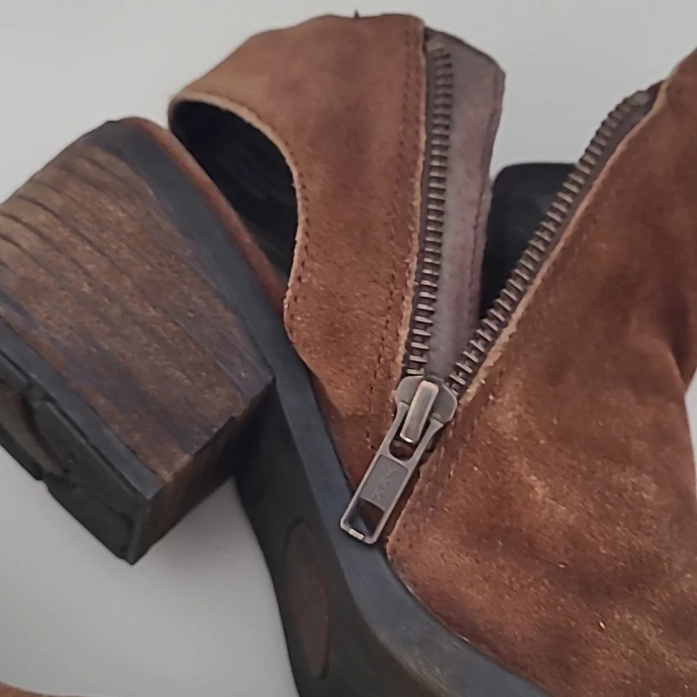 Born Margrit Slingback Suede Booties Women's Size 7 - Picture 10 of 14